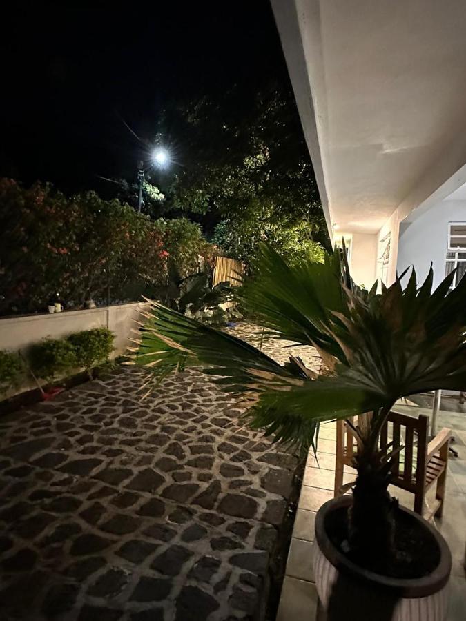 Cside Escape Villa Flic en Flac Exterior photo